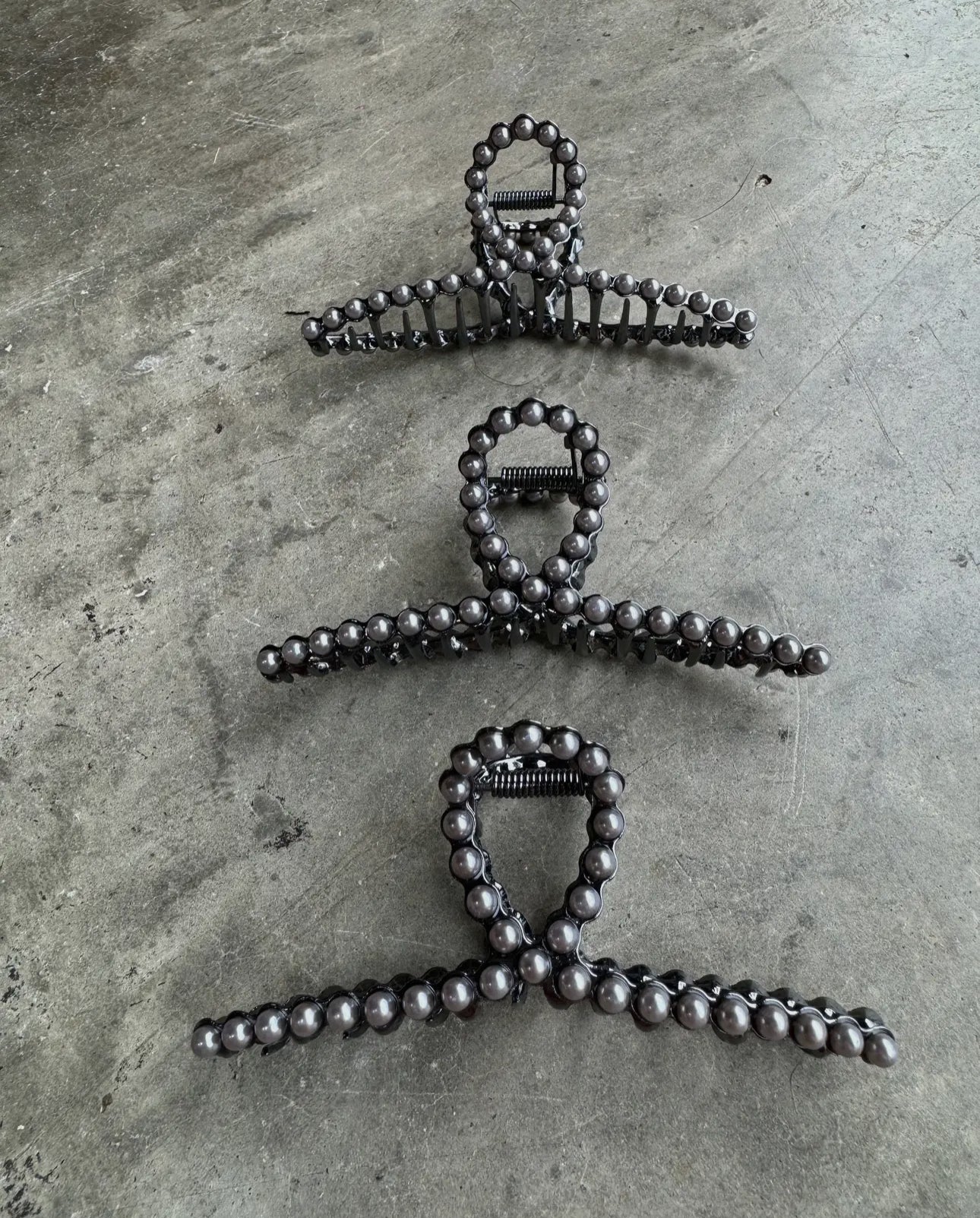 Faux Pearl Claw Hair Clip