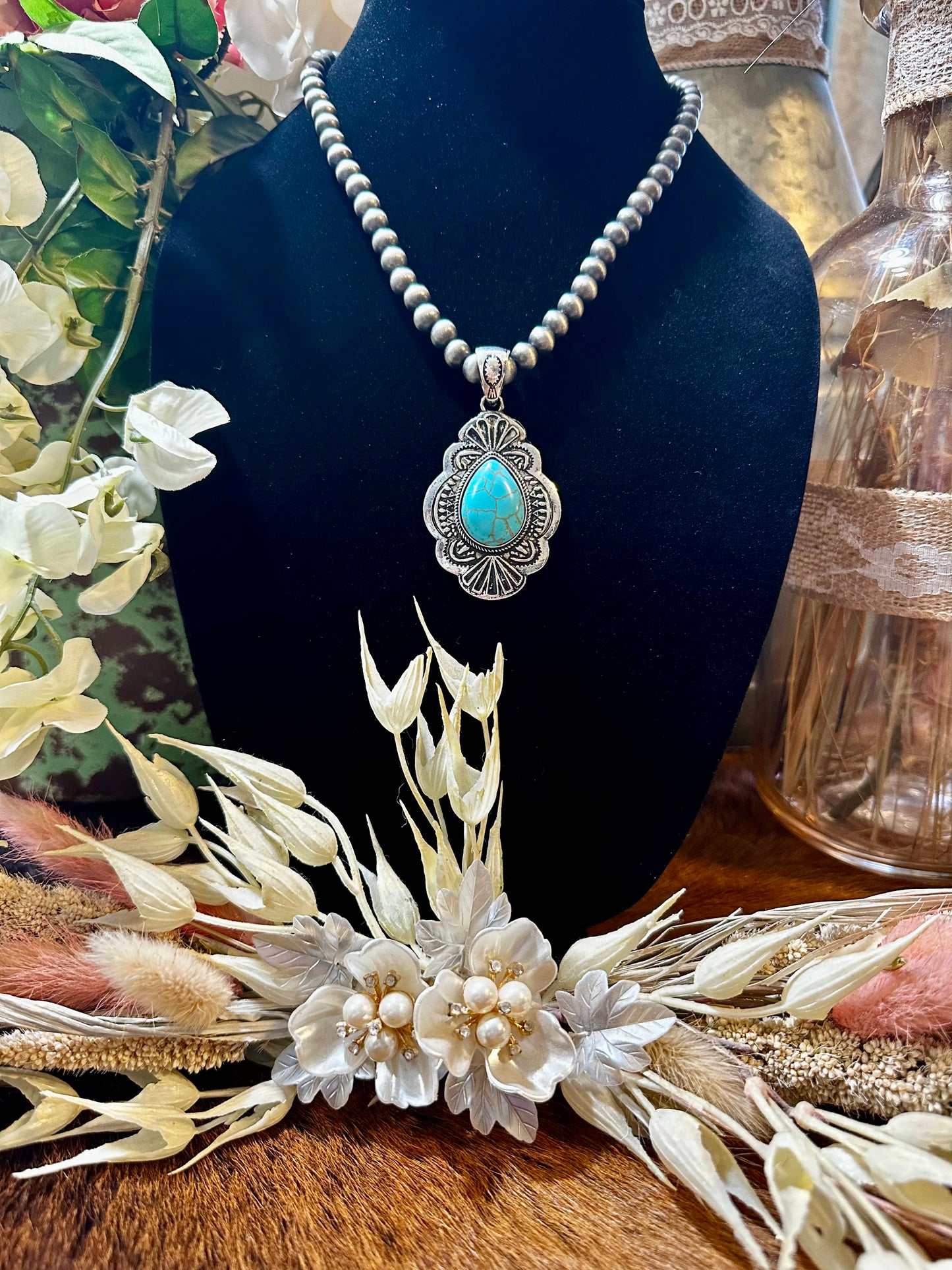 Western pendant Navajo pearl teardrop turquoise stone