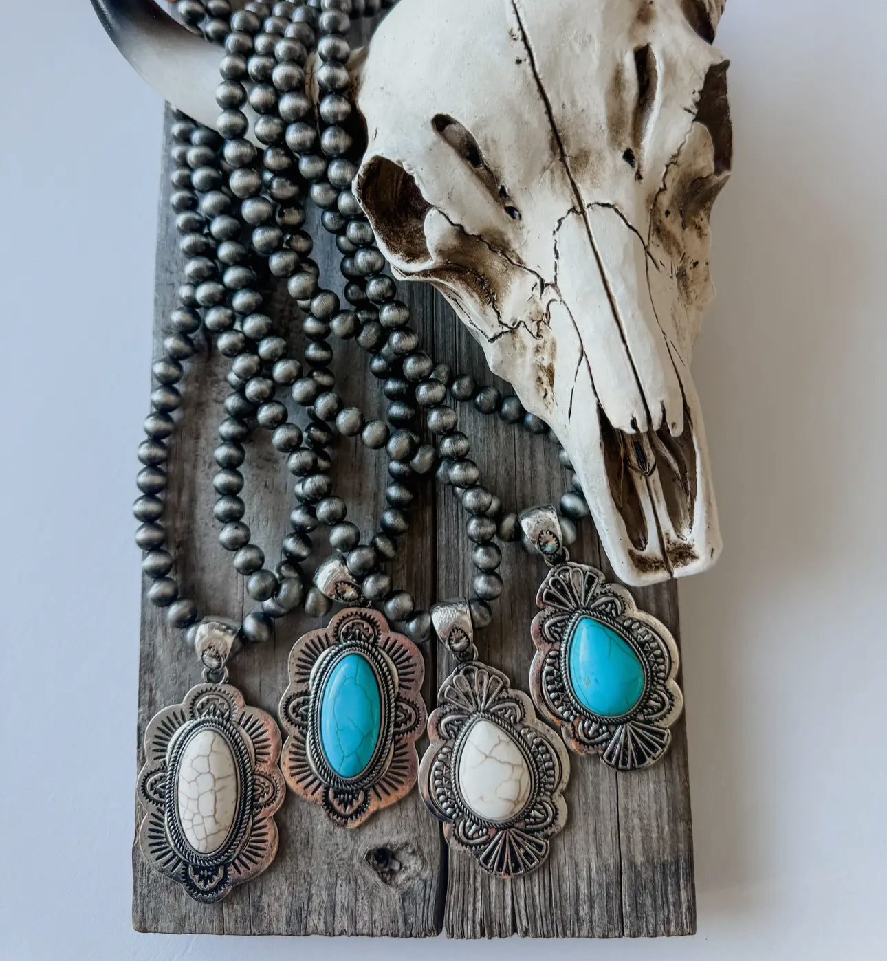 Western pendant Navajo pearl teardrop turquoise stone
