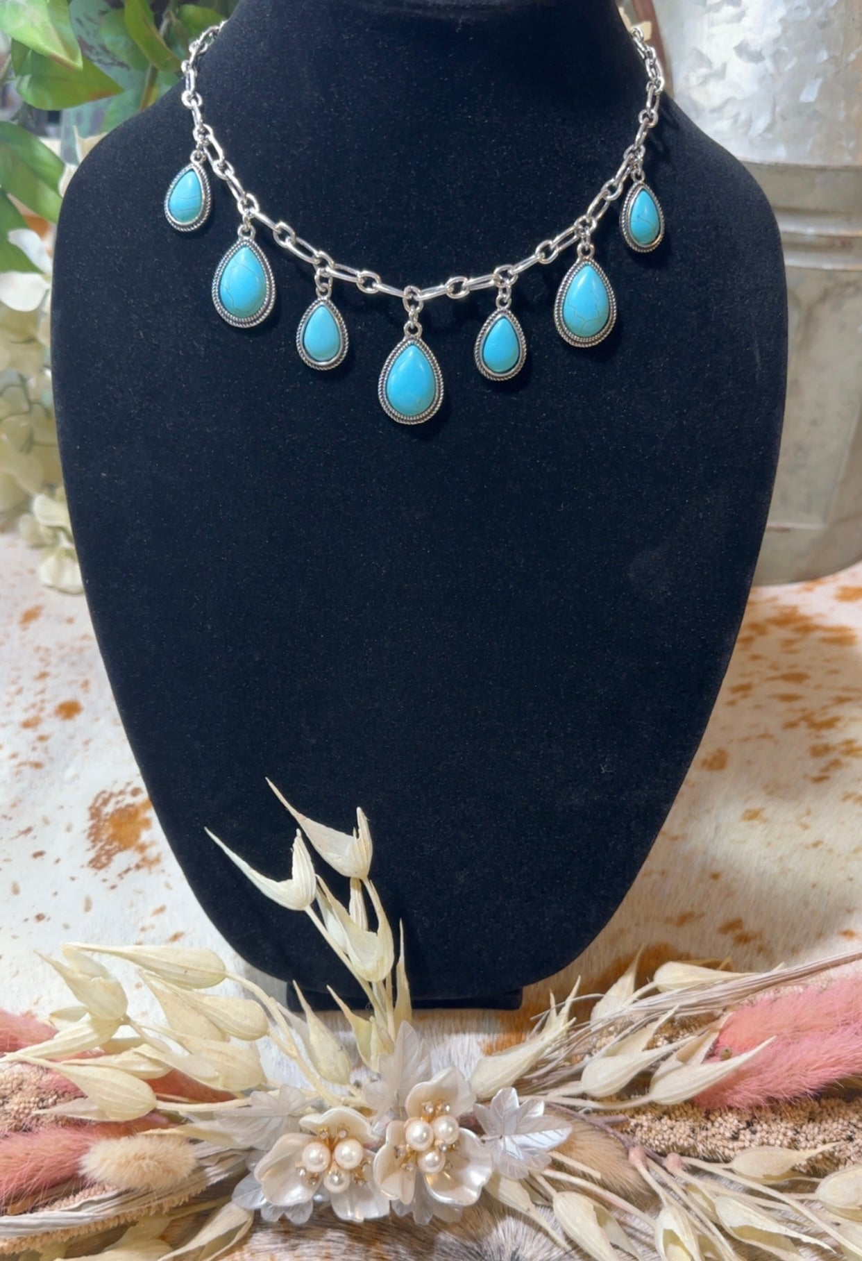 Western Teardrop Charm Necklace