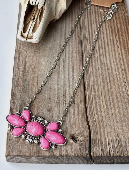Western Squash Blossom Stone
Pendant Necklace pink