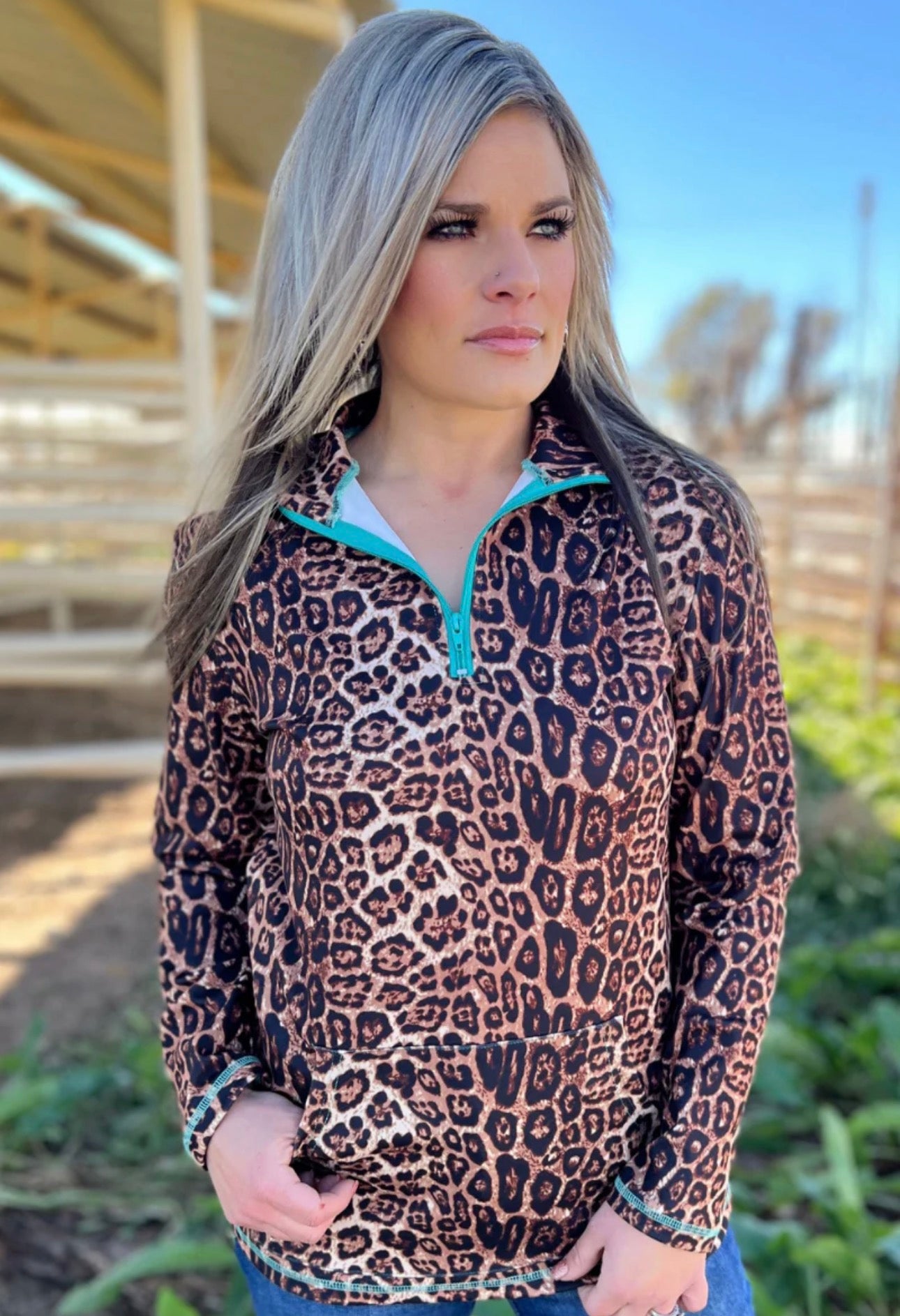 HEAR ME ROAR PULLOVER