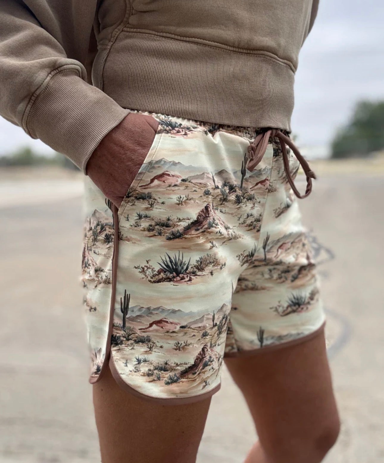 DESERT DUNE LONG SHORTS