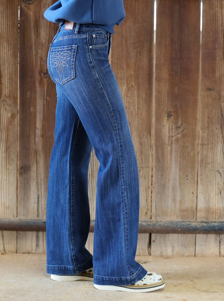 NORA TROUSER.                           Sizing Note: Designed with a more tailored, structured fit and minimal stretch. For optimal comfort, we recommend selecting one size up.