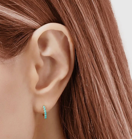 Turquoise Stone Huggies Hoops (10 mm). Sterling Silver (925).