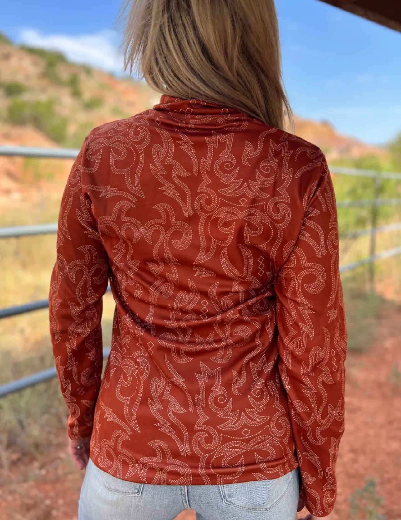 THE RUSTIC RANCH PULLOVER