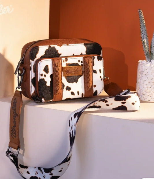 Wrangler Crossbody Bag for Women Western Cowgirl Crossbody bag.