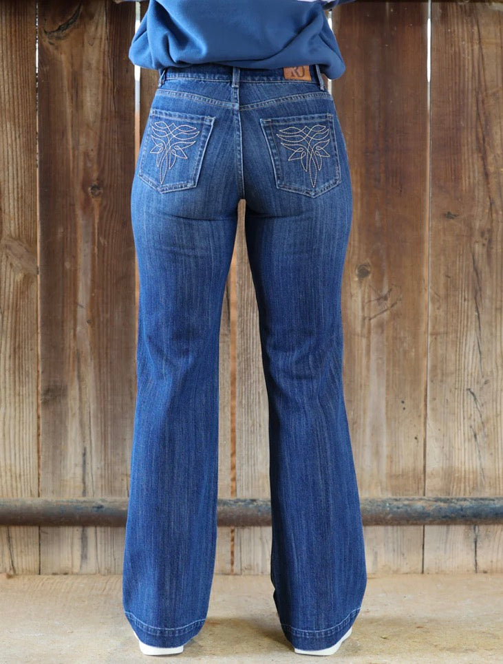 NORA TROUSER.                           Sizing Note: Designed with a more tailored, structured fit and minimal stretch. For optimal comfort, we recommend selecting one size up.