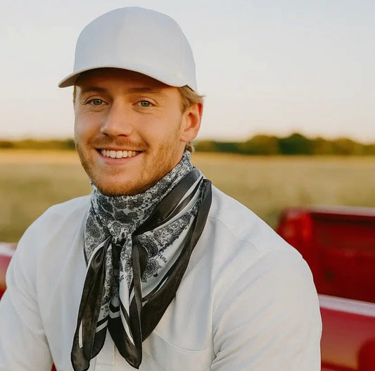 35X35" Black and White Paisley Wild
Rag