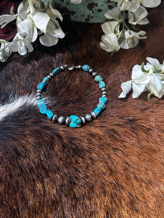 vintage sterling silver Navajo pearls beads and Kingman turquoise nuggets bracelet.